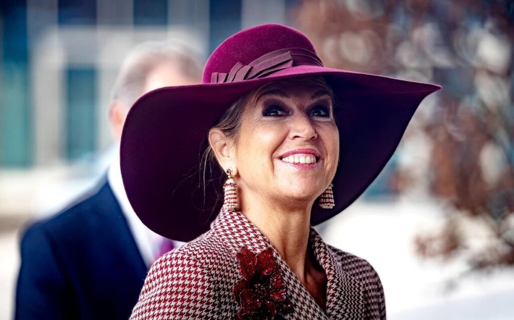 La Reina Máxima celebra el 50 aniversario de la NOM en Assen, impulsando el desarrollo económico del norte de los Países Bajos