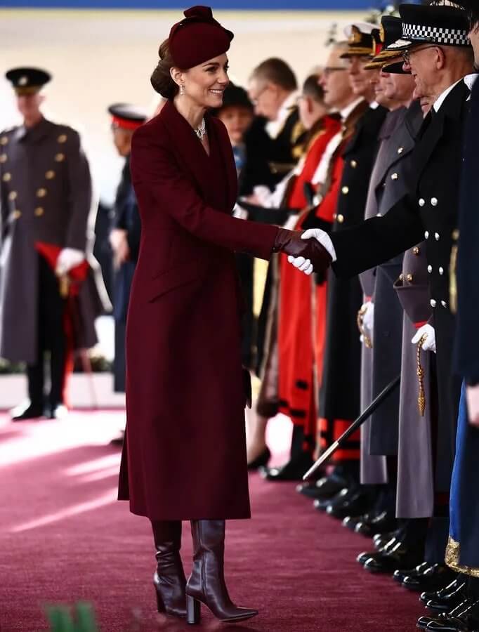 El rey Carlos y la reina Camila reciben al Emir de Qatar y a su esposa 4 - El Rey Carlos y la Reina Camila reciben al Emir de Qatar y a su esposa