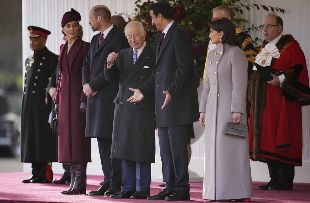 El rey Carlos y la reina Camila reciben al Emir de Qatar y a su esposa 6 - El Rey Carlos y la Reina Camila reciben al Emir de Qatar y a su esposa