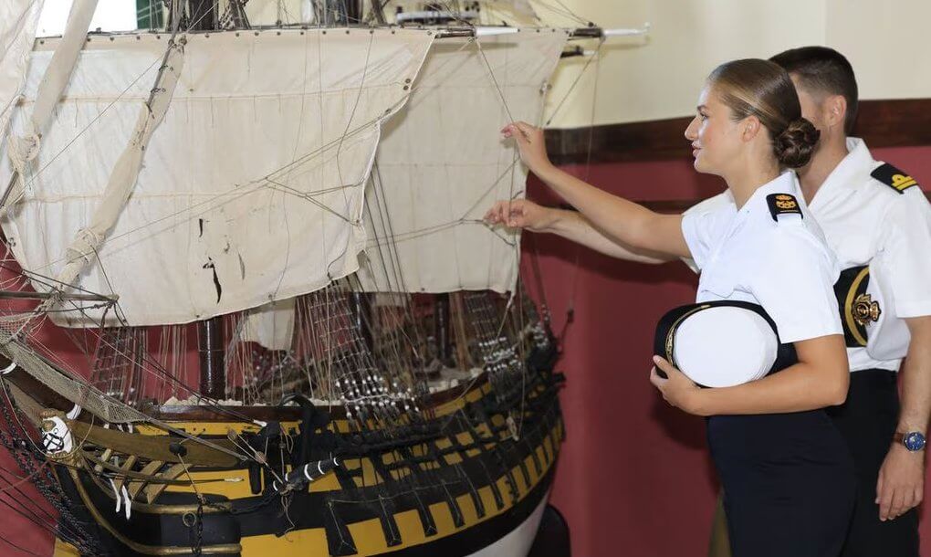 La Princesa Leonor visitara ocho paises a bordo del buque escuela Elcano 2 - La Princesa Leonor embarcará en el buque escuela Elcano para visitar ocho países