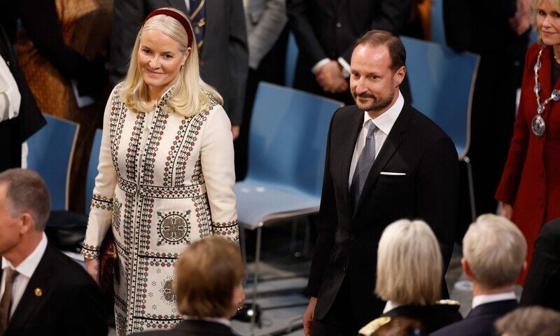 Una velada de paz: La Familia Real Noruega en la ceremonia del Premio Nobel de la Paz 2024