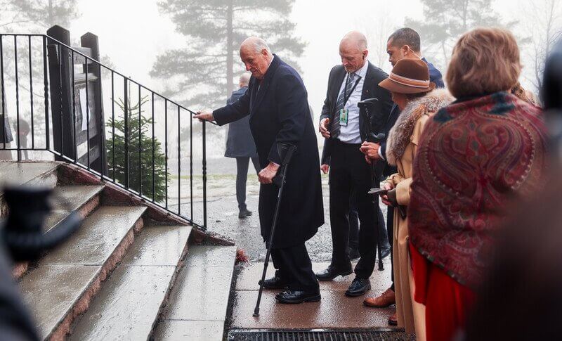 La familia real de Noruega asiste a la misa de Navidad de 2024 en la capilla de Holmenkollen 3 - La familia real de Noruega asiste a la misa de Navidad de 2024 en la capilla de Holmenkollen