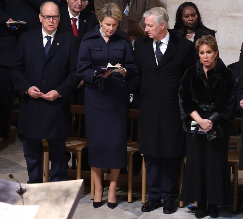 La realeza europea asiste a la ceremonia de reapertura de Notre Dame 4 1024x923 - La realeza europea celebra la reapertura de Notre-Dame en París