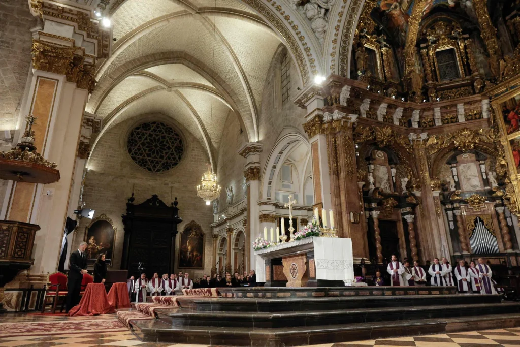 Los reyes de Espana en el funeral por las victimas de la DANA en Valencia 1 1 1024x683 - Los reyes de España en el funeral por las víctimas de la DANA en Valencia