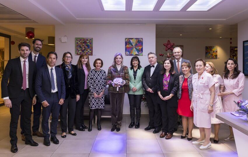 Visita navidena de la Princesa Carolina a la residencia de Cap Fleuri 04 - Visita navideña de la Princesa Carolina de Mónaco a la residencia de Cap Fleuri