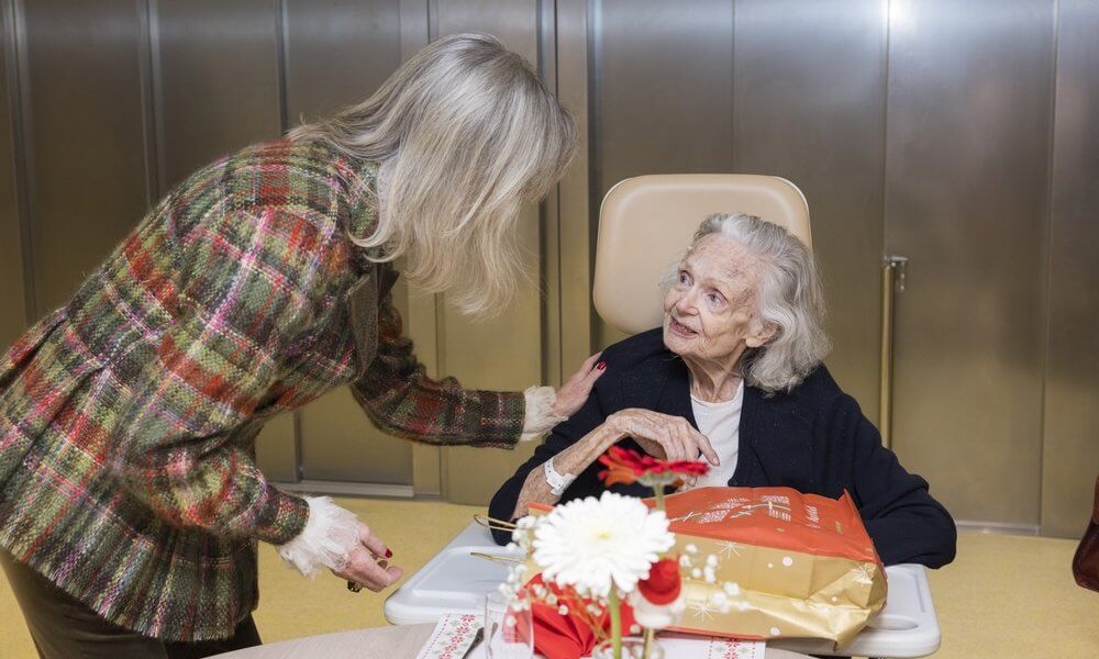 Visita navidena de la Princesa Carolina a la residencia de Cap Fleuri 05 - Visita navideña de la Princesa Carolina de Mónaco a la residencia de Cap Fleuri