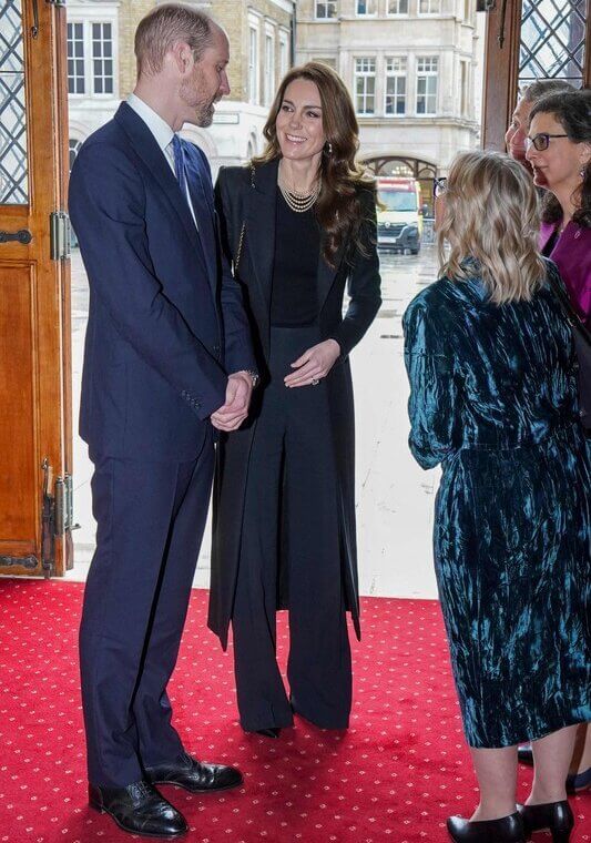 El Principe y la Princesa de Gales conmemoran el Dia del Recuerdo del Holocausto en Guildhall 10 - Los principes de Gales rinden homenaje en el Día del Recuerdo del Holocausto en Guildhall