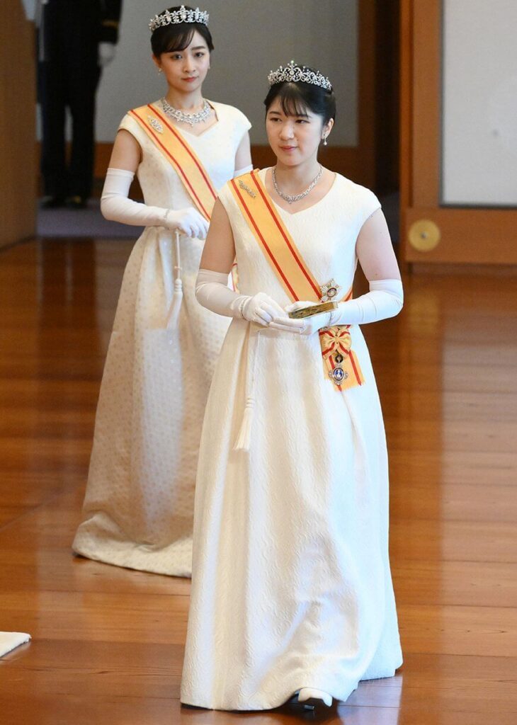 El emperador y la emperatriz de Japon organizan la recepcion del Ano Nuevo 2025 4 730x1024 - El emperador y la emperatriz de Japón organizan la recepción del Año Nuevo 2025