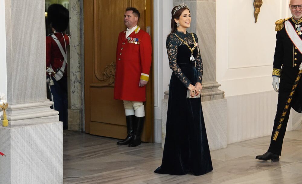 El rey Federico y la reina Maria son los anfitriones del banquete de Ano Nuevo 2025 09 - Los reyes de Dinamarca encabezan el Banquete de Año Nuevo 2025