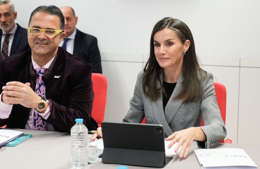 La Reina Letizia asiste a la Reunion Anual de Trabajo de FEDER 2025 4 1024x667 - La Reina Letizia preside la Reunión Anual de Trabajo de FEDER 2025