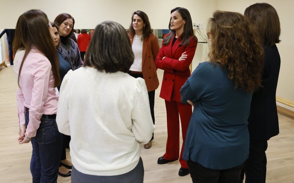 La Reina Letizia visita el Colegio CEIP Cortes de Cadiz de Madrid 8 1024x638 - La Reina Letizia refuerza su compromiso con la educación socioemocional en el CEIP Cortes de Cádiz de Madrid