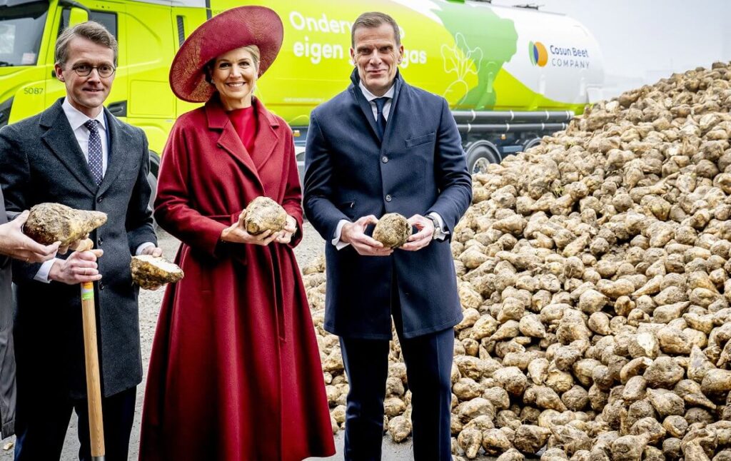 La Reina Maxima visita a Royal Cosun ganador del Premio Rey Guillermo I 3 1024x646 - La Reina Máxima visita a Royal Cosun, ganador del Premio Rey Guillermo I