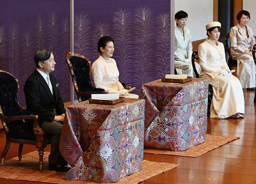 La familia imperial de Japon asiste a la ceremonia de poesia del Ano Nuevo 2025 8 - La familia imperial de Japón asiste a la ceremonia de poesía del Año Nuevo 2025