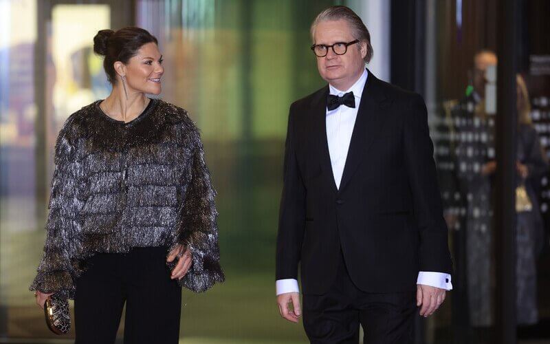 La princesa heredera Victoria asiste a la gala del centenario de la Orquesta Sinfonica de Malmo 2 - La princesa heredera Victoria deslumbra en la gala del centenario de la Orquesta Sinfónica de Malmö