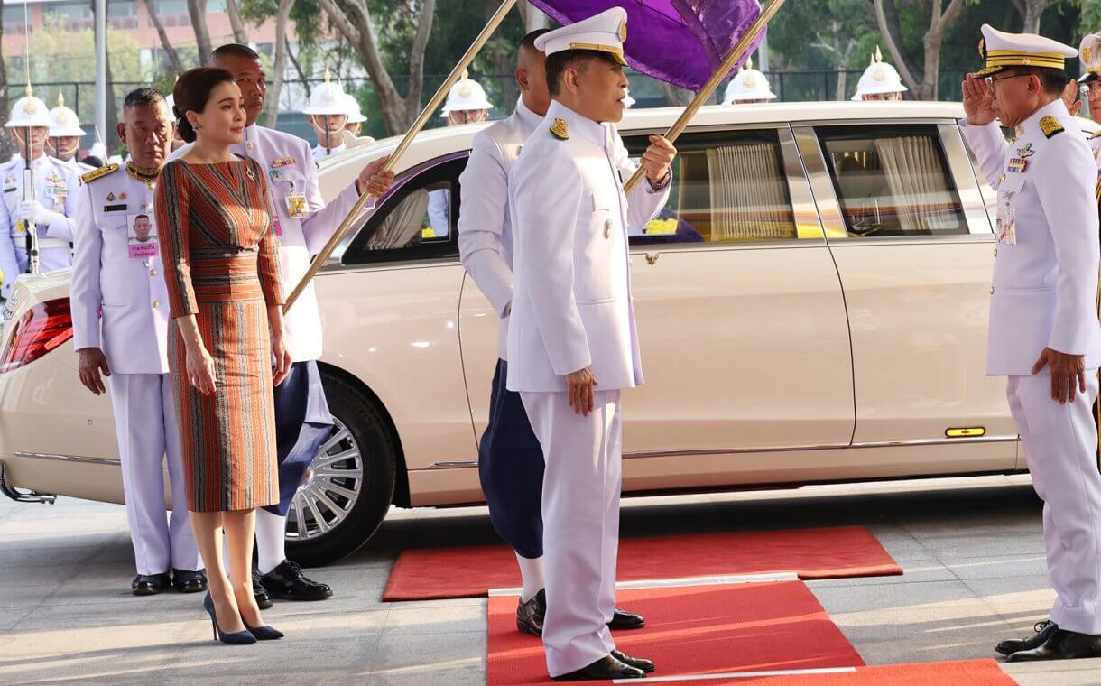 La Familia Real de Tailandia brilla en la ceremonia de graduación de la Universidad de Thammasat