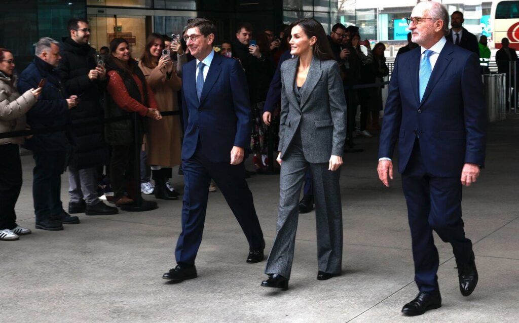 La Reina Letizia preside el Patronato 2025 de la Fundacion FAD 2 1024x638 - La Reina Letizia y su compromiso con los jóvenes: preside el Patronato 2025 de la Fundación FAD